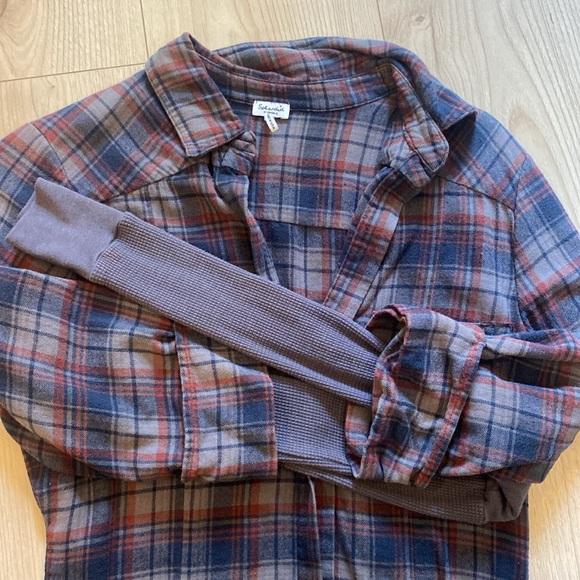 SPLENDID Womens flannel in perfect condition only worn a few times. - Picture 6 of 7